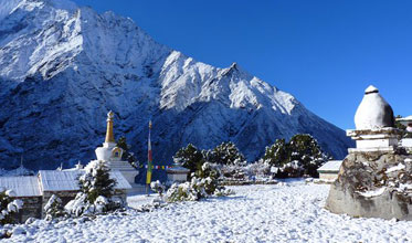 TENGBOCHE TREKKING